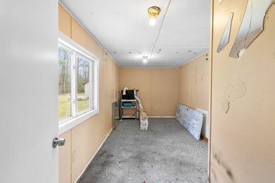 Great income-producing opportunity! This 3-bedroom, 1-bath home - photo 10