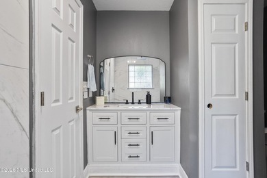Beautiful and move-in ready 3 bedroom 2 bath brick home in Ocean - photo 22