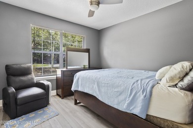 Beautiful and move-in ready 3 bedroom 2 bath brick home in Ocean - photo 24