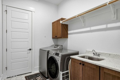 Welcome to the highly desirable Hollycrest neighborhood, where a - photo 31