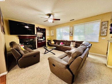 Your Dream Home.4 bedrooms 2.5 Baths, Escape the Busy City Life - photo 3