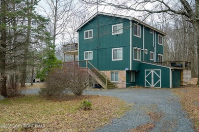 Beautifully located just a short walk from the lake, restaurant - photo 1