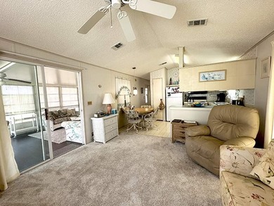 Welcome to this charming 600 square feet Manufactured Home in - photo 4