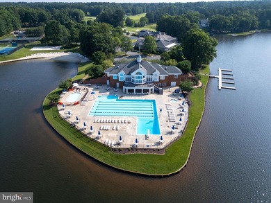 A Home That Truly Has It All Welcome to this exceptional - photo 6