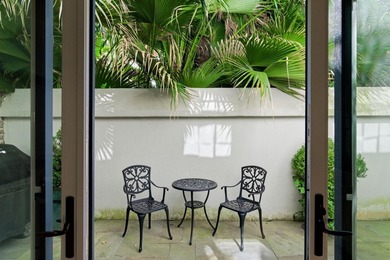 Tucked away on one of Charleston's most coveted hidden alleys, 4 - photo 23