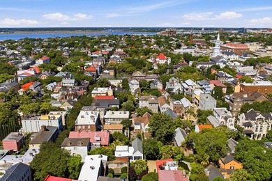 Tucked away on one of Charleston's most coveted hidden alleys, 4 - photo 50