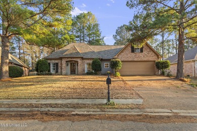 Camden Lake  Home For Sale in Madison Mississippi