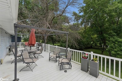 Welcome home to this well-maintained 3-bedroom ranch in a - photo 4