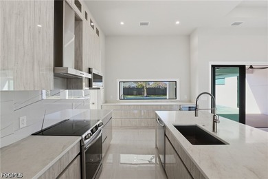 IMPROVED PRICE! - ready to move in Brand-New Luxury Home with - photo 12