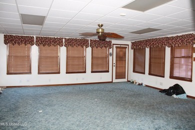 6,451 sf 3 bedroom, 3 bath home situated on 5.4 acres of land - photo 14