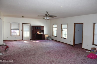 6,451 sf 3 bedroom, 3 bath home situated on 5.4 acres of land - photo 16