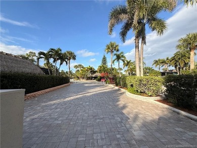 An exceptional opportunity to create your own private retreat in - photo 16