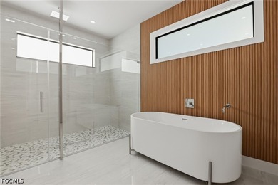 IMPROVED PRICE! - ready to move in Brand-New Luxury Home with - photo 18