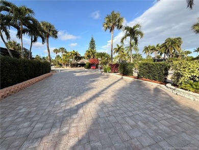 An exceptional opportunity to create your own private retreat in - photo 18