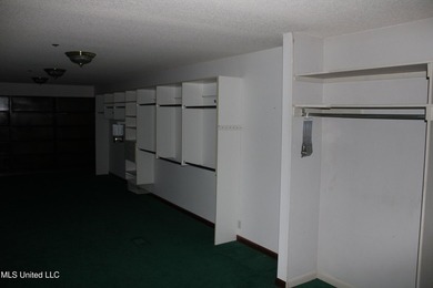 6,451 sf 3 bedroom, 3 bath home situated on 5.4 acres of land - photo 22