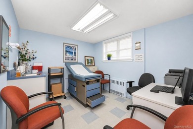 Rare opportunity! Welcome to this beautifully redone - photo 27