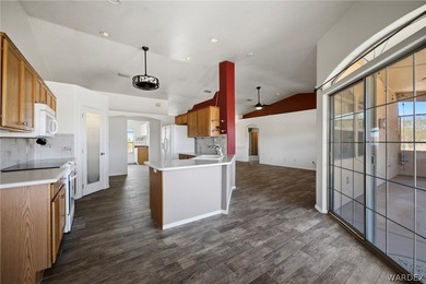 Welcome to this beautifully designed 3-bedroom, 2-bath home - photo 6