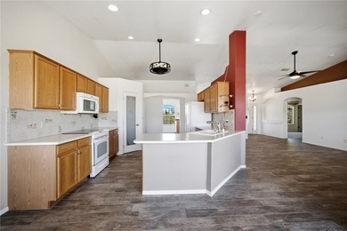 Welcome to this beautifully designed 3-bedroom, 2-bath home - photo 8