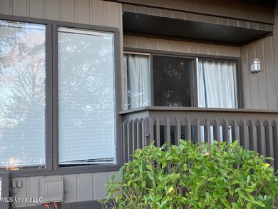 GREAT INVESTMENT PROPERTY. Nicely updated, on a quiet cul-de-sac - photo 2