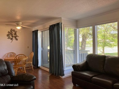 GREAT INVESTMENT PROPERTY. Nicely updated, on a quiet cul-de-sac - photo 4