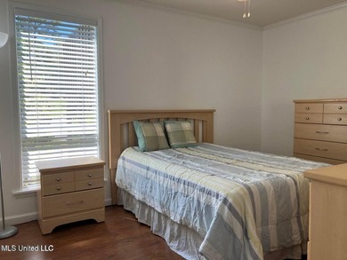 GREAT INVESTMENT PROPERTY. Nicely updated, on a quiet cul-de-sac - photo 10