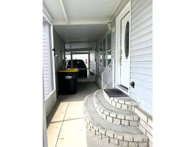 2 Bedrooms + Den | 2 Bathrooms | 1,568 Sq. Ft. | $129,900 Four - photo 3
