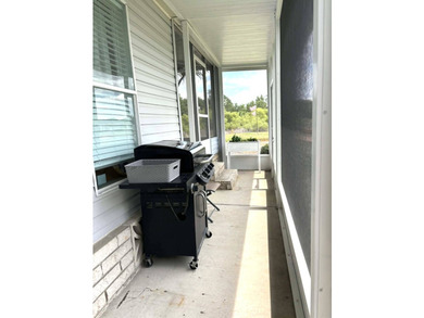 2 Bedrooms + Den | 2 Bathrooms | 1,568 Sq. Ft. | $129,900 Four - photo 4