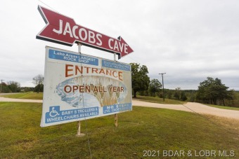 Lake of the Ozarks Commercial Sale Pending in Versailles Missouri