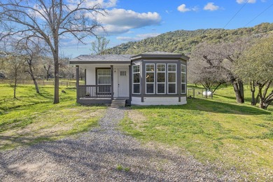 This spacious 2-bedroom, 2-bathroom home features 1,662 square - photo 2