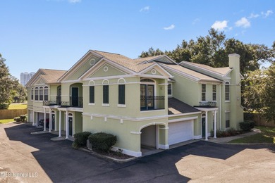 Welcome to this beautifully maintained 3 bedroom, 2 bath condo - photo 3