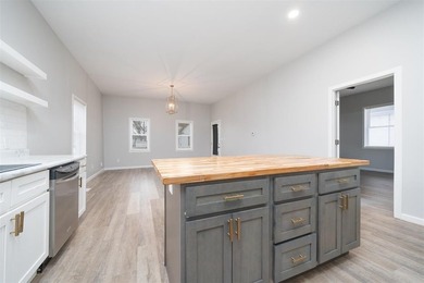 Enjoy the lifestyle in this updated 1,260 sq ft one-level home - photo 11