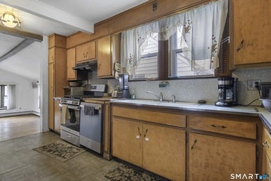 Welcome to 33 Colonial Road Unit 9, Stamford, CT 06906, with a - photo 14