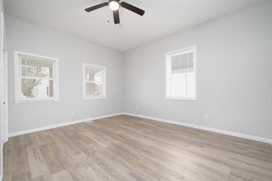 Enjoy the lifestyle in this updated 1,260 sq ft one-level home - photo 15