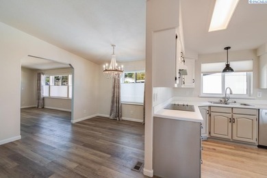 MLS# 294013 With INCREDIBLE river views and convenience to - photo 15