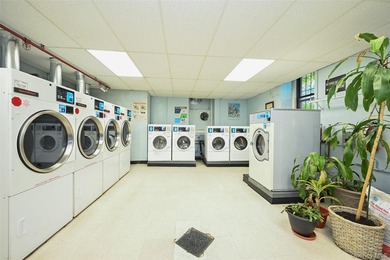 Welcome to this spacious 1-bedroom co-op in Forest Hills, Queens - photo 17