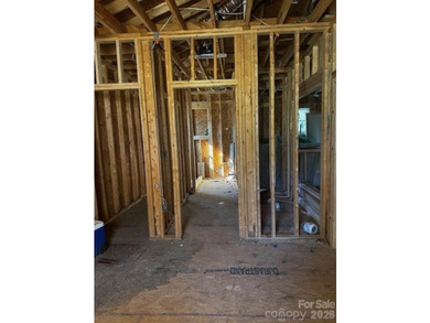 This house is half way done. Owner has most of the material - photo 2