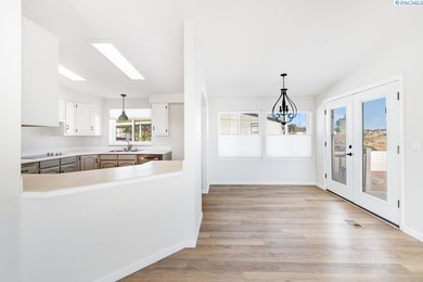 MLS# 294013 With INCREDIBLE river views and convenience to - photo 23