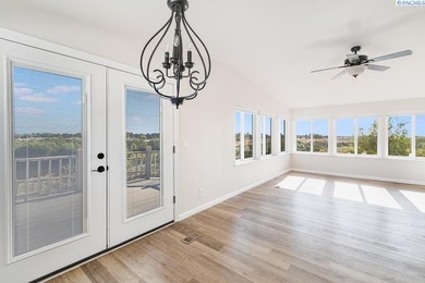 MLS# 294013 With INCREDIBLE river views and convenience to - photo 24