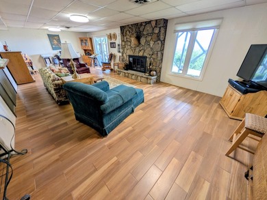 TABLE ROCK LAKE OUTSTANDING VIEWS from lovely 3BR/3BA home, 2 - photo 25
