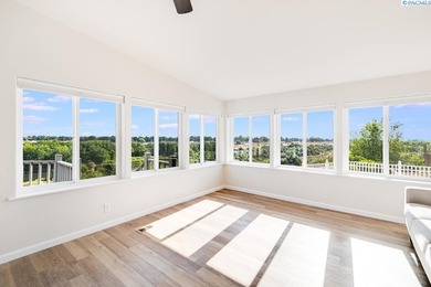 MLS# 294013 With INCREDIBLE river views and convenience to - photo 25