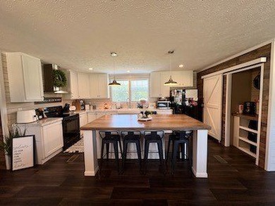 If you've been looking for space, privacy, and a place that - photo 7