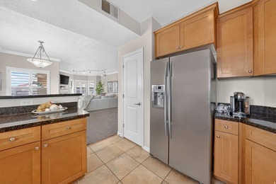 Wonderful Downtown Living! This sleek downtown condo is ideal