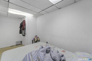 Welcome to 33 Colonial Road Unit 9, Stamford, CT 06906, with a - photo 32