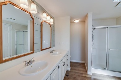 MLS# 294013 With INCREDIBLE river views and convenience to - photo 33