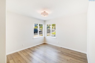 MLS# 294013 With INCREDIBLE river views and convenience to - photo 38