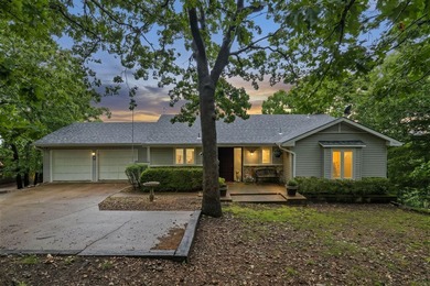 TABLE ROCK LAKE OUTSTANDING VIEWS from lovely 3BR/3BA home, 2 - photo 41