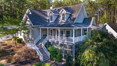 Welcome to 30 Sandstone Ln, where comfortable one-level living - photo 1