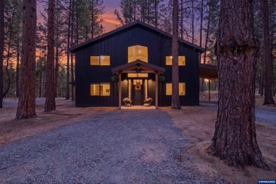 Custom Stick built Modern River Front Property that is a - photo 2
