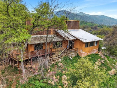 Set among the trees just minutes from the heart of Three Rivers - photo 2