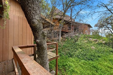 Set among the trees just minutes from the heart of Three Rivers - photo 7